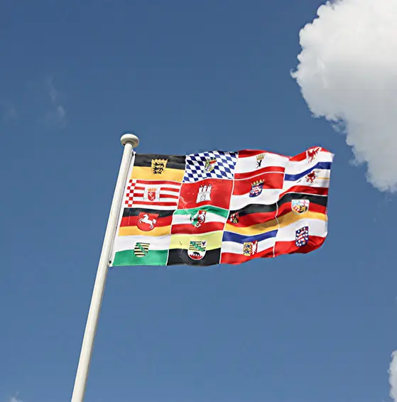 Flagge mit allen Bundesländern
